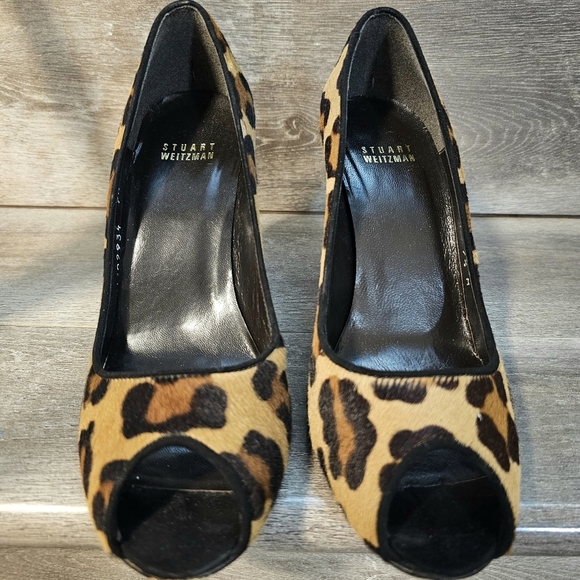 Stuart Weitzman Brown/Beige Leopard Print Wedges Pumps - Picture 3 of 12
